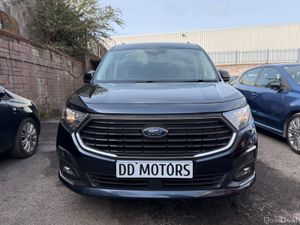 Ford Tourneo Connect 2023 wheelchair taxi spec - Image 2