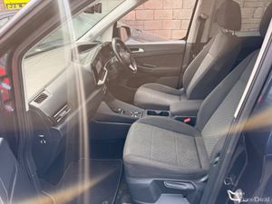 Ford Tourneo Connect 2023 wheelchair taxi spec - Image 4