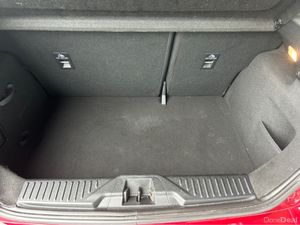 Ford Fiesta TITANIUM 1.10 85PS 5SPEED 4DR - Image 3