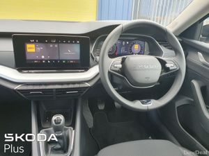 Skoda Octavia Combi Selection 1.5TSi 115HP (From € - Image 2