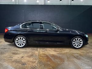 BMW 3-Series 330E 2.0 HYBRID AUTOMATIC - LUXURY - - Image 2