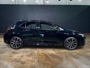 Toyota Corolla GZ EDITION - 1.8 HYBRID AUTOMATIC - - Image 2