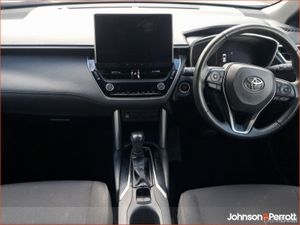 Toyota Corolla 1.8 Hybrid Luna Sport Hatchback - Image 4