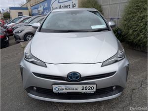 Toyota Prius TOURING SELECTION HYBRID AUTOMATIC 1. - Image 2