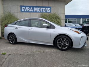 Toyota Prius TOURING SELECTION HYBRID AUTOMATIC 1. - Image 3