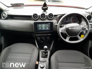 Dacia Duster 1.5 Blue dCi 115 Expression "4 WHEEL - Image 2