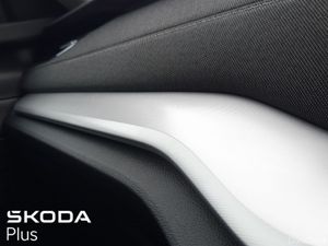 Skoda Octavia **HEATED SEATS**OCTAVIA E-30 2.0TDI - Image 4