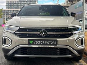 Volkswagen T-Roc STYLE BLACK PACK TDI AUTO 12 MONT - Image 3