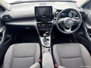 Toyota Yaris Cross 1.5 Hybrid CVT Luna - Image 2