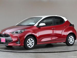 Toyota Yaris 1.5 PETROL HYBRID **BI-TONE ROOF**REV - Image 4