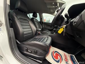 Volkswagen Golf LEATHER ( 132 REG ) FULL LEATHER S - Image 2