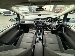 Volkswagen Touran ( 172 REG ) 1.4 TSI AUTO 7 SEATE - Image 4