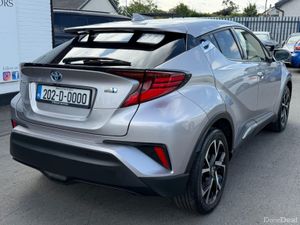 Toyota C-HR (202) 1.8 HYBRID SPORT AUTO - Image 4