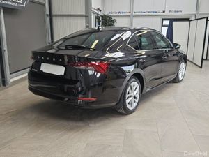 222 SKODA OCTAVIA AMBITION 2.0 DIESEL - Image 4