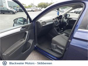 Volkswagen Tiguan 2.0TDI 150HP COMFORTLINE WITH TE - Image 4
