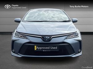 Toyota Corolla Saloon - Luna Edition - 1.8 Hybrid - Image 4