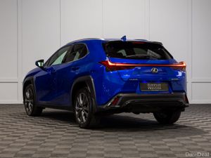 2023 Lexus UX250h F-Sport Design - Image 4
