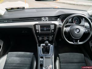 2016 Volkswagen Passat Highline 2..0 TDI 150 BHP - Image 4