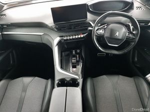 Peugeot 5008 1.5 BlueHDi 130bhp Allure Auto - Image 4