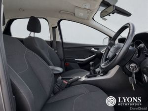Ford Focus 1.0 Ecoboost Turbo 100PS Zetec - Image 3