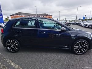 VOLKSWAGEN GOLF 1.6TDI MATCH 110BHP - Image 4