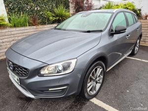 Volvo V60 2.0 D4 AUTO / CLASSIC SPEC / LOW MILEAGE - Image 3
