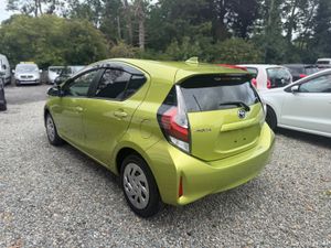 Toyota aqua 2018 cruise C /finance available - Image 4