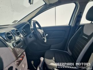 Dacia Sandero Stepway TCe 90 STEPWAY Alternative - Image 4