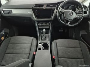Volkswagen Touran TSI Comfort Line - Image 4