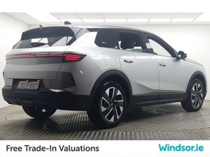 Opel Grandland GS 136 bhp Hybrid - Image 3