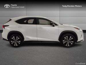 Lexus NX NX 300h FWD Dynamic (Car Play std) - Image 3