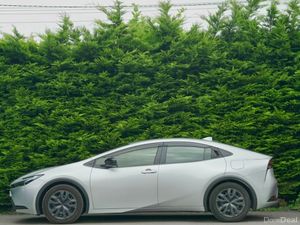 Toyota Prius Self Charging Hybrid 2023 - Image 2