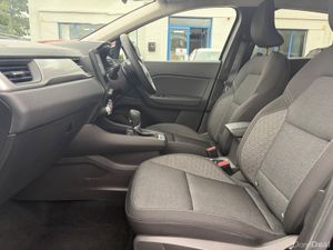 2023 RENAULT CAPTUR 1.3 PETROL AUTO EVOLUTION - Image 4