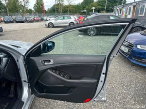 Kia Optima PLATINUM 4DR - Leather Seats - Manual ( - Image 4