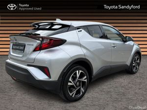 Toyota C-HR HYBRID SPORT // REAR CAMERA // BLUETOO - Image 2