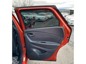 Renault Captur 1.2 Automatic Petrol - 3 Month Warr - Image 4