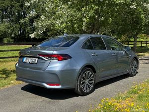 Toyota Corolla 1.8 Hybrid Luna Sport Saloon 3YearW - Image 3
