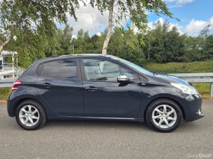 2015 Peugeot 208  1.2 VTI STYLE - Image 4