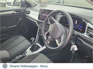 Volkswagen T-Roc LIFE 2.0 TDI 116 BHP - Image 4