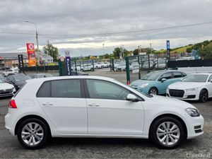 Volkswagen Golf 1.2 TSI AUTOMATIC - CARPLAY - ANDR - Image 4