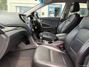 2015 HYUNDAI SANTA FE 2.2d EXECUTIVE 4WD 7 SEATER - Image 4