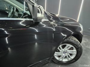 Volvo XC60 2017 - Image 4