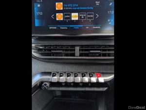 Peugeot 5008 1.5 BlueHDi 130bhp Allure - Image 4