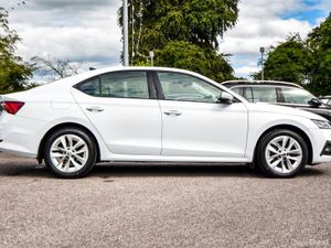 Skoda Octavia Ambition 2.0TDI 115HP - Image 3