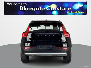 Volvo XC40 CORE T4 RECHARGE AUTO **FULL BLACK CLOT - Image 4