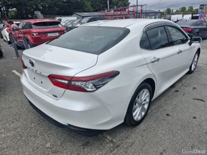 2021 Toyota Camry 2.5L Hybrid Low  Miles Fresh NCT - Image 4