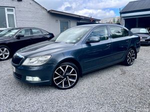 2011 Skoda Octavia 1.6 TDI Manual – VRS Interior - Image 2