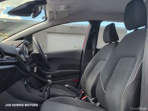 Ford Fiesta ZETEC 1.10 70PS 5SPEED 5DR - Image 4