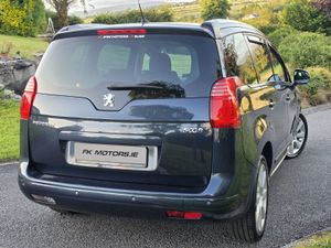 Peugeot 5008 2013 diesel - Image 4