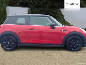 Mini Cooper 1.5 Cooper Classic II 3dr [Nav Pack] - Image 3